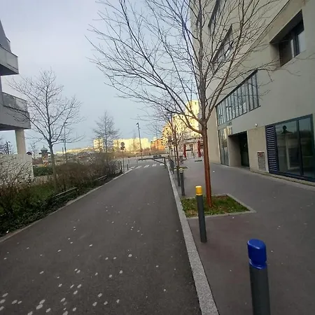 Proche Paris * Saint-Ouen (Seine-Saint-Denis)